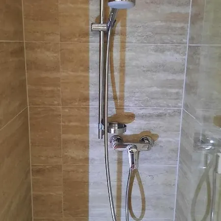 بيت ضيافة Petit Pre